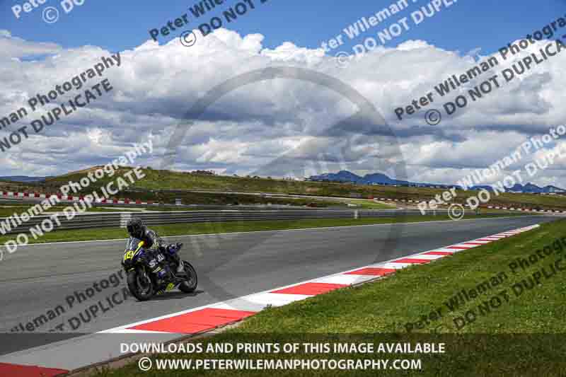 cadwell no limits trackday;cadwell park;cadwell park photographs;cadwell trackday photographs;enduro digital images;event digital images;eventdigitalimages;navarra;no limits trackdays;peter wileman photography;racing digital images;trackday digital images;trackday photos